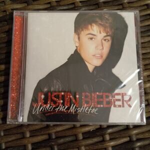 NEW Sealed Justin Bieber Under The Mistle Toe Compact Disk CD 2011 Christmas